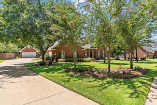 215 Glencoe Way, Dothan, AL 36305
