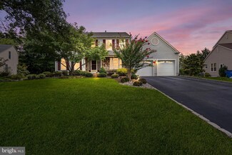 7 Webster Ct, Plainsboro, NJ 08536