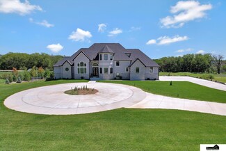 17380 S 77th Point, Hickman, NE 68372