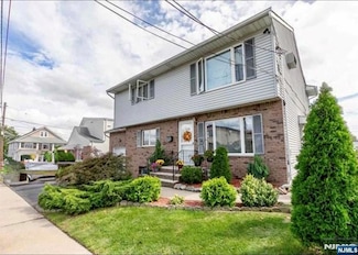 128 Lee St, Elmwood Park, NJ 07407