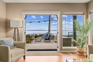 2112 Alki Ave SW Unit A, Seattle, WA 98116