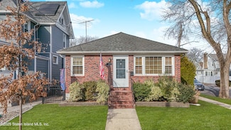 198 Livermore Ave, Staten Island, NY 10314