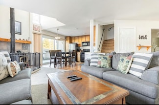 286 Old Mammoth Rd Unit 17, Mammoth Lakes, CA 93546