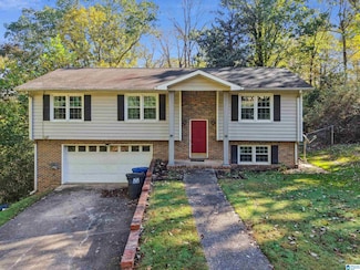 2375 Mountain Oaks Ln, Birmingham, AL 35226