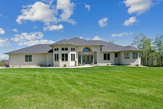 1865 250th St, Denver, IA 50622