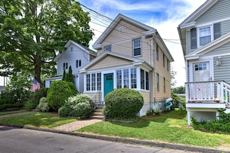 18 Court St, Branford, CT 06405