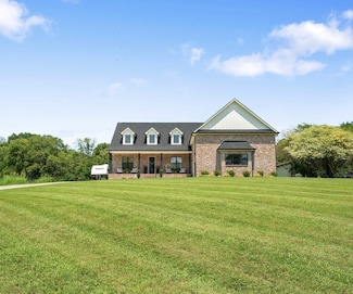 162 Vantrease Rd, Cottontown, TN 37048