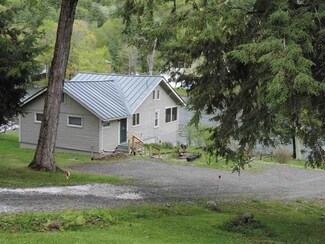 192 Bertsnest Rd, Wells, VT 05774