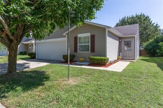 2015 Blue Pine Ln, Indianapolis, IN 46231