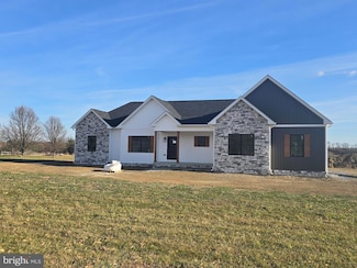 1063 Dominion Rd, Gerrardstown, WV 25420