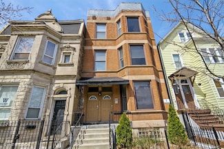 1138 W Addison St Unit 3, Chicago, IL 60613