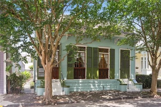 906 Louisa St, New Orleans, LA 70117