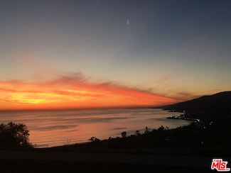 333 N Mount Holyoke Ave, Los Angeles, CA 90272