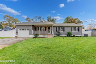 34 Mariner Dr, Forked River, NJ 08731