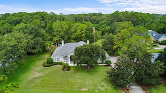 168 Rue Des Chateaux, Tarpon Springs, FL 34688