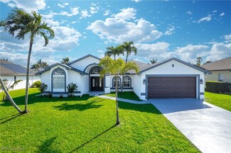3307 SW 2nd Ave, Cape Coral, FL 33914
