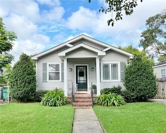 640 Metairie Lawn Dr, Metairie, LA 70001
