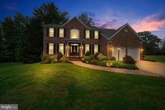 8 Susan Ct, Wilmington, DE 19803