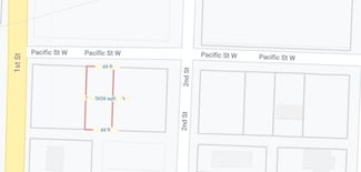 305 Pacific St W, Honey Grove, TX 75446