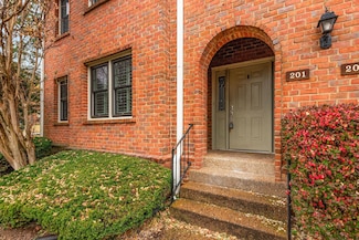 201 Westchase Dr Unit 201, Nashville, TN 37205