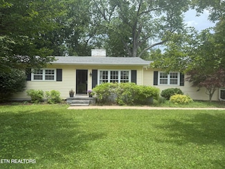 8001 Hayden Dr, Knoxville, TN 37919
