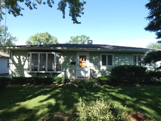 29 Berkley Ave, Joliet, IL 60433