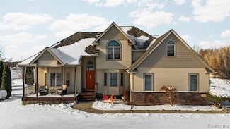 7473 N Gregory Rd, Fowlerville, MI 48836