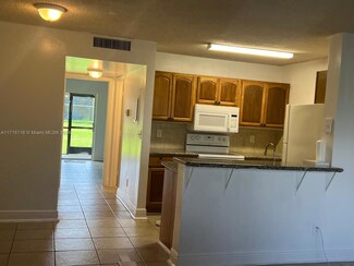 1604 Meadows Cir W Unit 1604, Boynton Beach, FL 33436