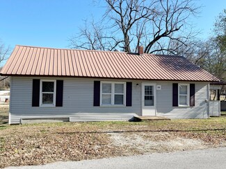 310 N Hickory St, Buffalo, MO 65622