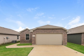 414 Shorty St, Mabank, TX 75147
