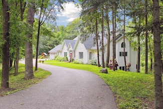 2195 French Lake Rd, Wayzata, MN 55391