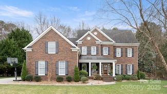 518 Streamside Ln, Waxhaw, NC 28173