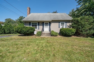 4 Highland St, Boylston, MA 01505