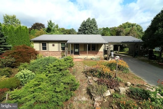 214 Danielle Dr, Bellefonte, PA 16823