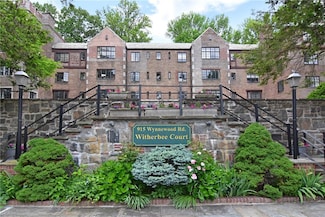 915 Wynnewood Rd Unit G2, Pelham, NY 10803