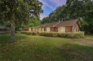 4615 Sunset Dr N, Mobile, AL 36608