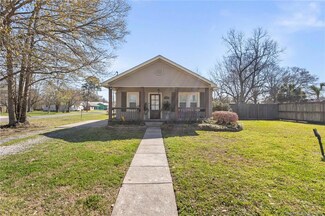 514 N Morton St, Jennings, LA 70546