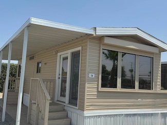 5510 E 32nd St Unit 14, Yuma, AZ 85365