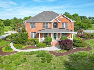 2137 Hickory Forest Dr, Chesapeake, VA 23322