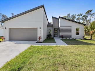 24520 SW Kingsway Cir, Punta Gorda, FL 33983