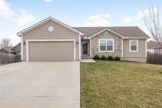 21330 Millridge St, Spring Hill, KS 66083
