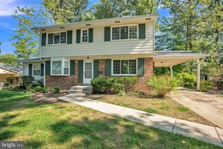 8212 Smithfield Ave, Springfield, VA 22152