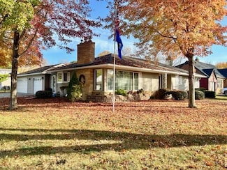 705 E Chestnut St, Redwood Falls, MN 56283