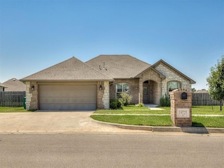 19725 Brookville Dr, Edmond, OK 73012