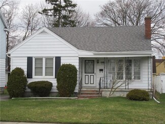 429 Roxford Rd S, Syracuse, NY 13208