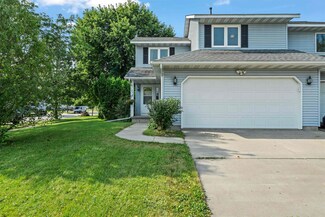 701 Hilltop Dr, de Forest, WI 53532