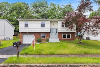 72 Lincoln St, Sloatsburg, NY 10974