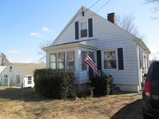 60 Newhill Ave, Somerset, MA 02726
