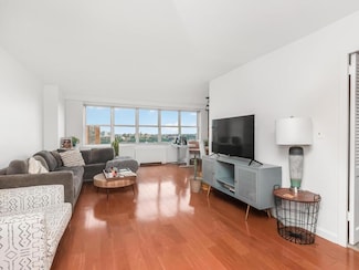 555 Kappock St Unit 18C, Bronx, NY 10463