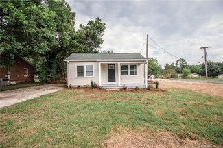 1002 Delview Rd, Cherryville, NC 28021